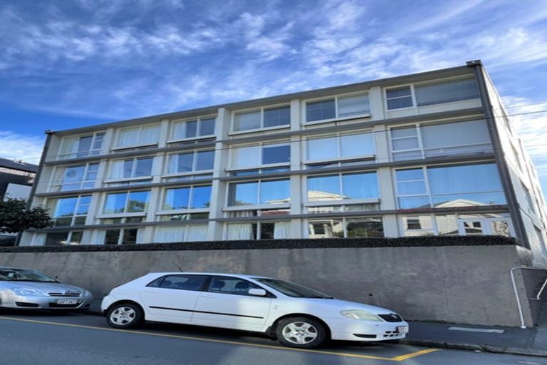 Photo of property in Embassy Court, 72 Brougham Street, Mount Victoria, Wellington, 6011