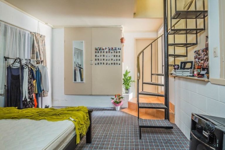 Photo of property in 18 Tristram Avenue, Forrest Hill, Auckland, 0620