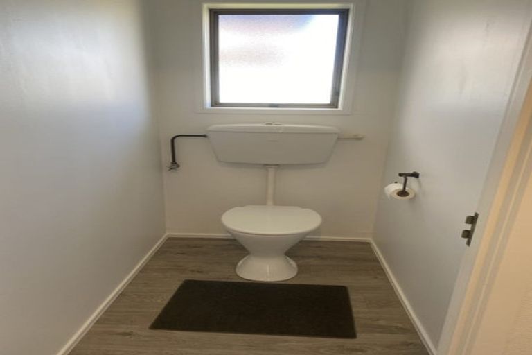 Photo of property in 1/25 Lincoln Road, Henderson, Auckland, 0610