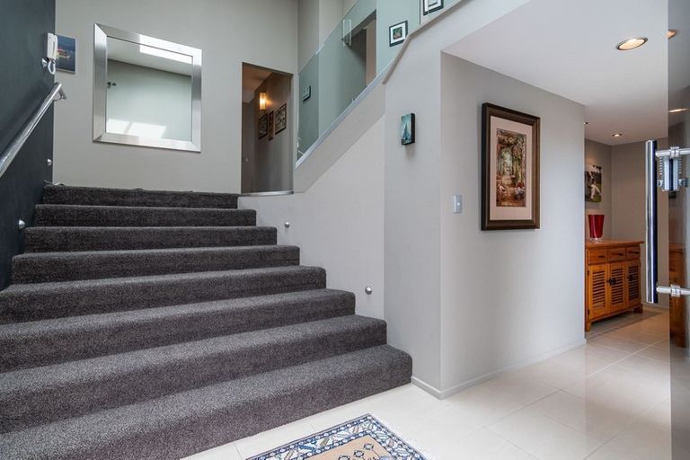 Photo of property in 26 Courtneys, West Harbour, Auckland, 0618