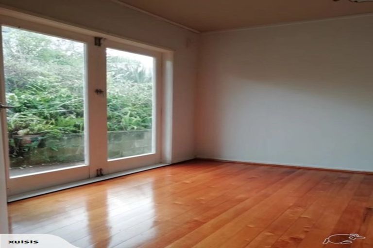 Photo of property in 8 Cypress Place, Sunnynook, Auckland, 0620