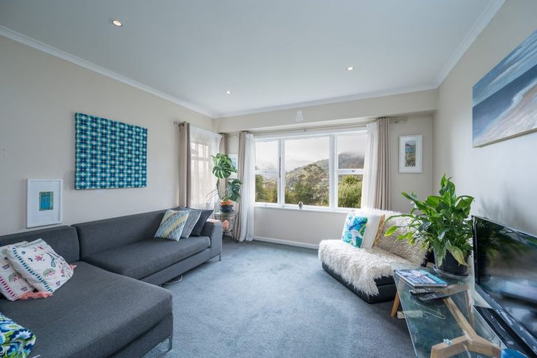 Photo of property in 18 Thompson Terrace, Toi Toi, Nelson, 7010