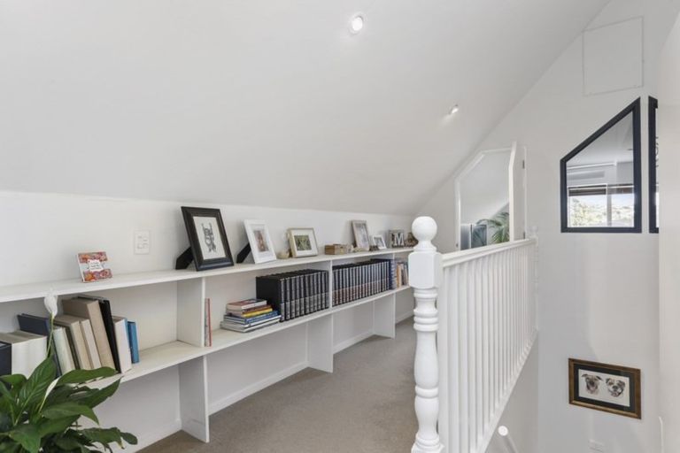 Photo of property in 53 Jelas Road, Red Beach, 0932