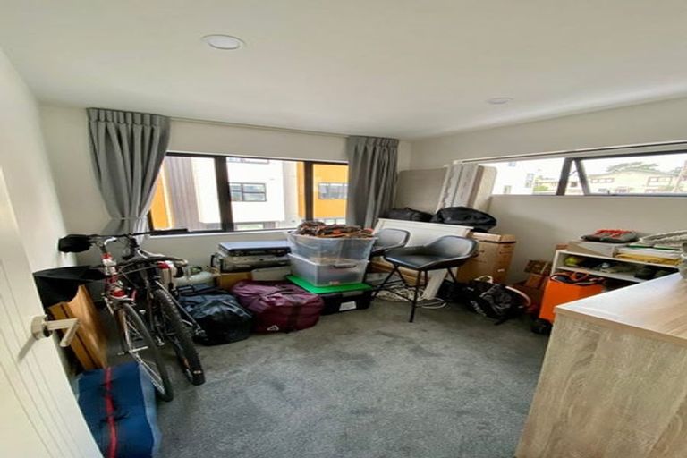 Photo of property in 3/28 Lavelle Road, Henderson, Auckland, 0612