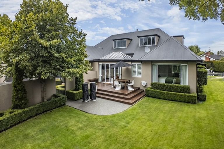 Photo of property in 1/253 Memorial Avenue, Burnside, Christchurch, 8053