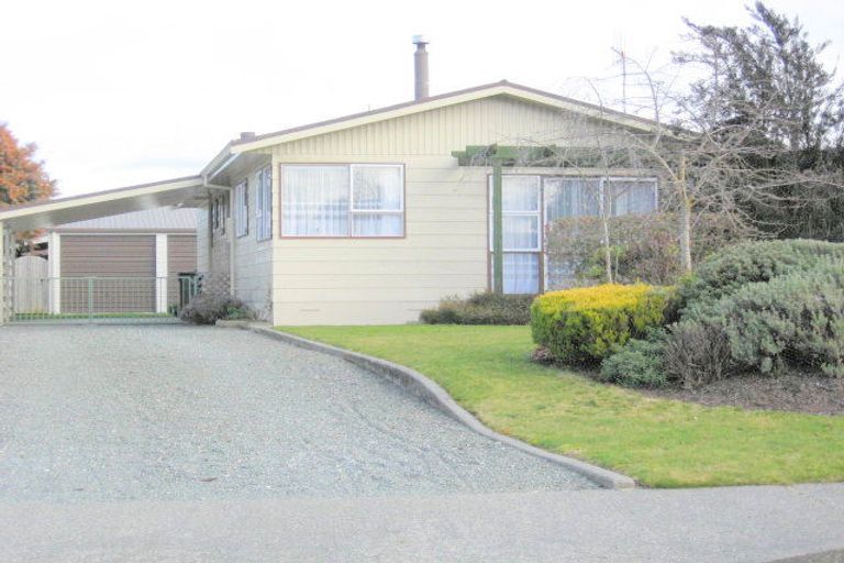 Photo of property in 5 Blairs Place, Te Anau, 9600