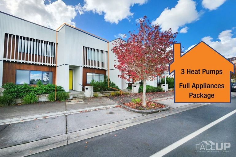 Photo of property in 7 Hudson Bay Road, Hobsonville, Auckland, 0616