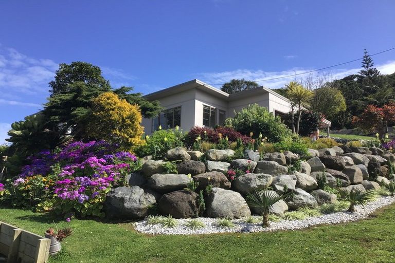 Photo of property in 69 North Street, Mokau, 4376