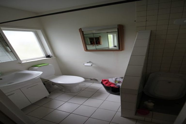 Photo of property in Carillion/the Knoll, 33 Thompson Street, Mount Cook, Wellington, 6011