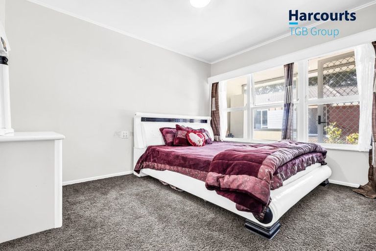 Photo of property in 1/32 Kelvyn Grove, Hillpark, Auckland, 2102