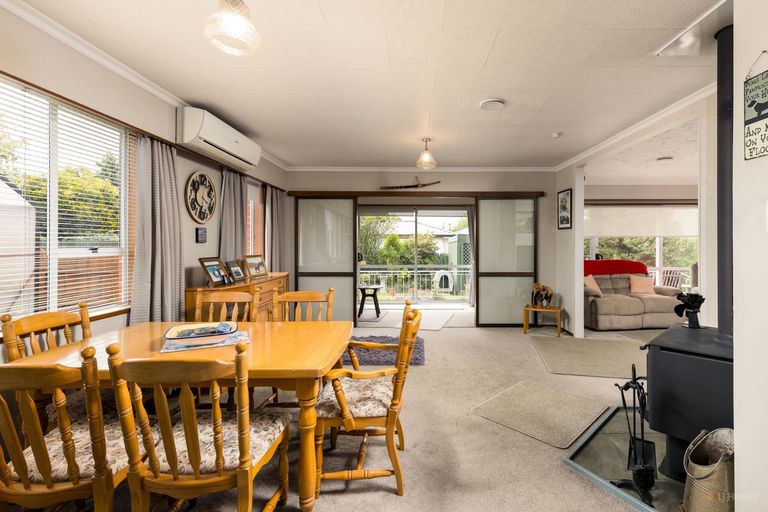 Photo of property in 11 Oxford Street, Waimate, 7924