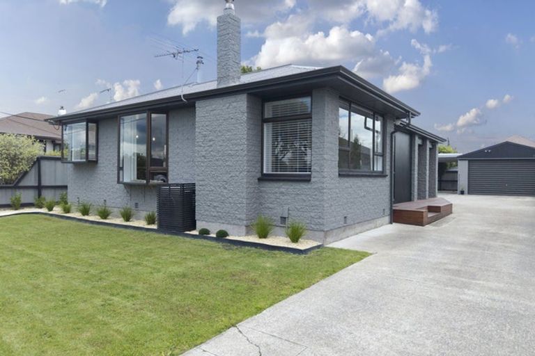 Photo of property in 13 East Belt, Rangiora, 7400