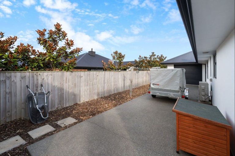 Photo of property in 1 Kingsdowne Drive, West Melton, 7618