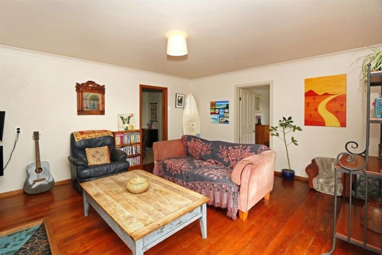 Photo of property in 178 Tasman Street, Opunake, 4616