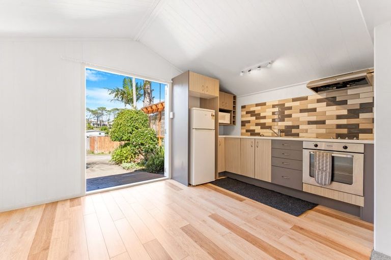 Photo of property in 10 Brandon Road, Manly, Whangaparaoa, 0930