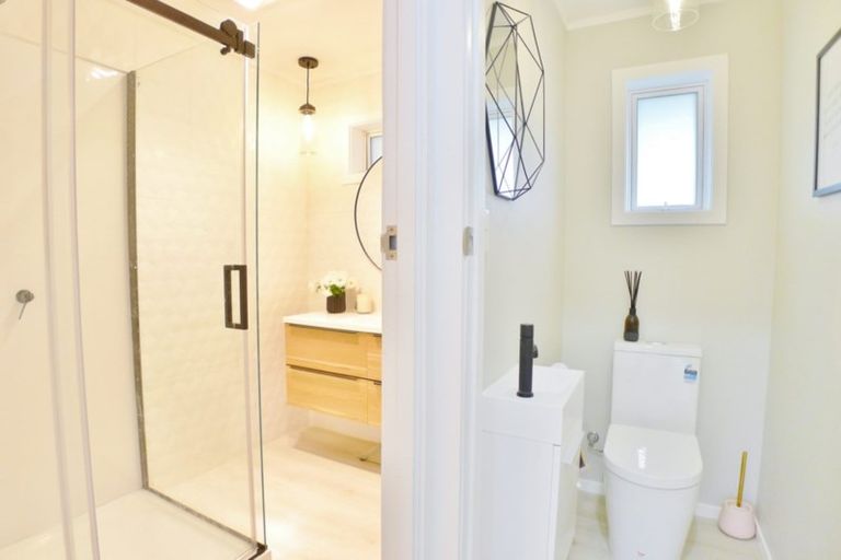 Photo of property in 25a Lidcombe Place, Avondale, Auckland, 1026