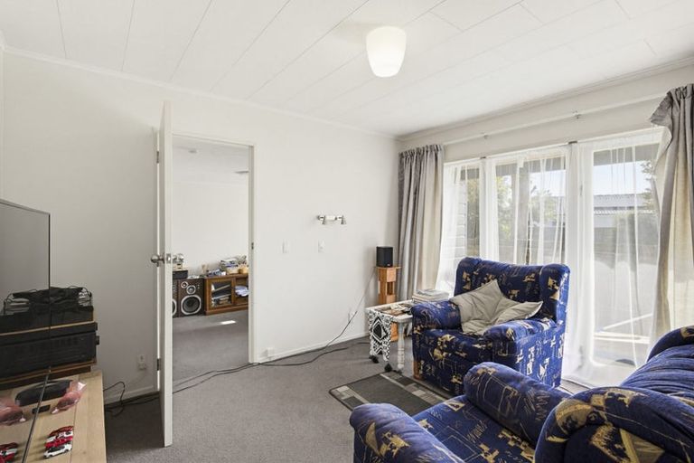 Photo of property in 90 Eatwell Avenue, Paraparaumu Beach, Paraparaumu, 5032