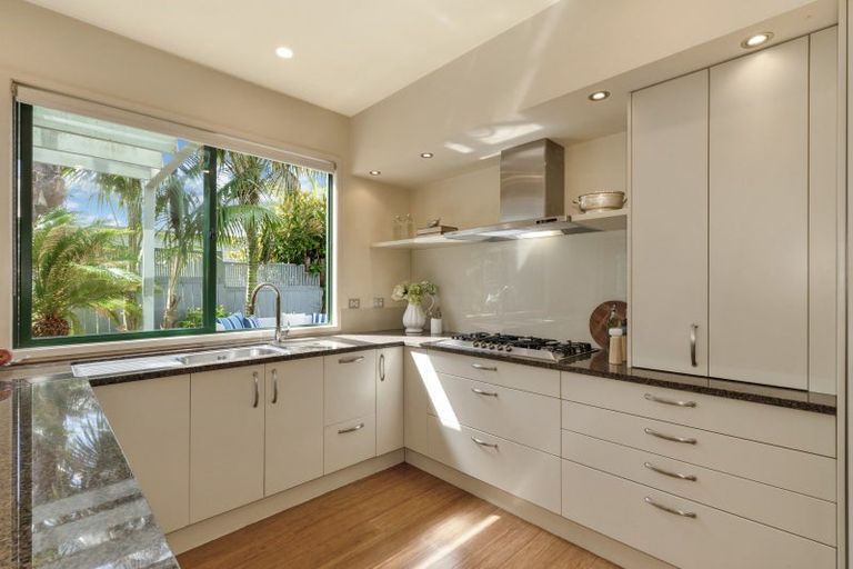 Photo of property in 36 Benbow Street, Saint Heliers, Auckland, 1071