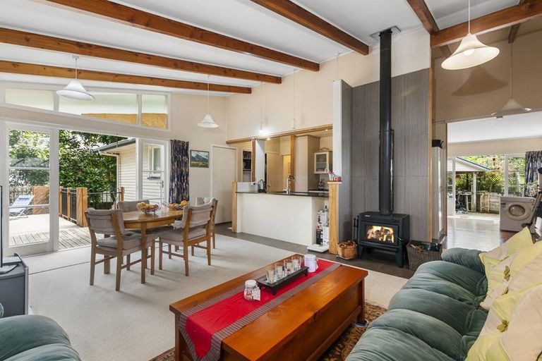 Photo of property in 68 Blakeborough Drive, Forrest Hill, Auckland, 0620