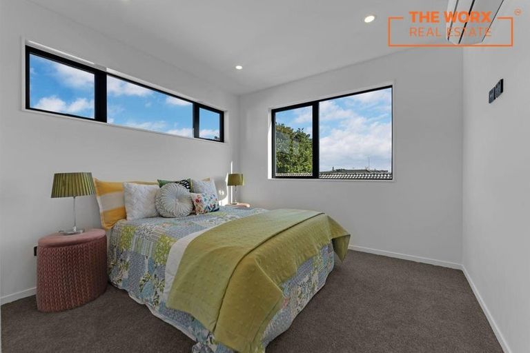 Photo of property in 92a Rangitoto Road, Papatoetoe, Auckland, 2025