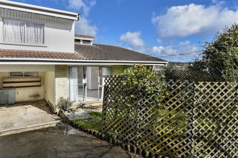 Photo of property in 1/23 Craigbank Avenue, New Lynn, Auckland, 0600