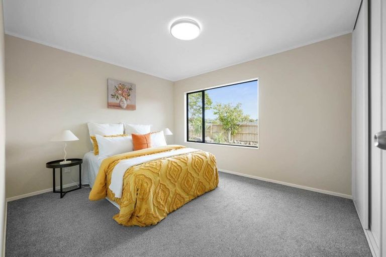 Photo of property in 172 Burswood Drive, Burswood, Auckland, 2013