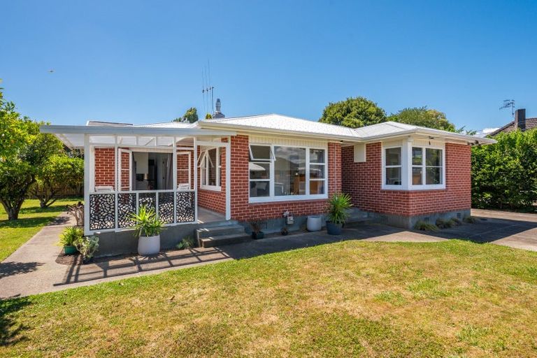 Photo of property in 28 Mahoe Street, Levin, 5510