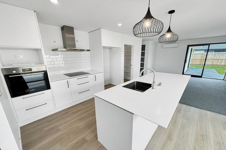 Photo of property in 10 Songpa Street, Halswell, Christchurch, 8025