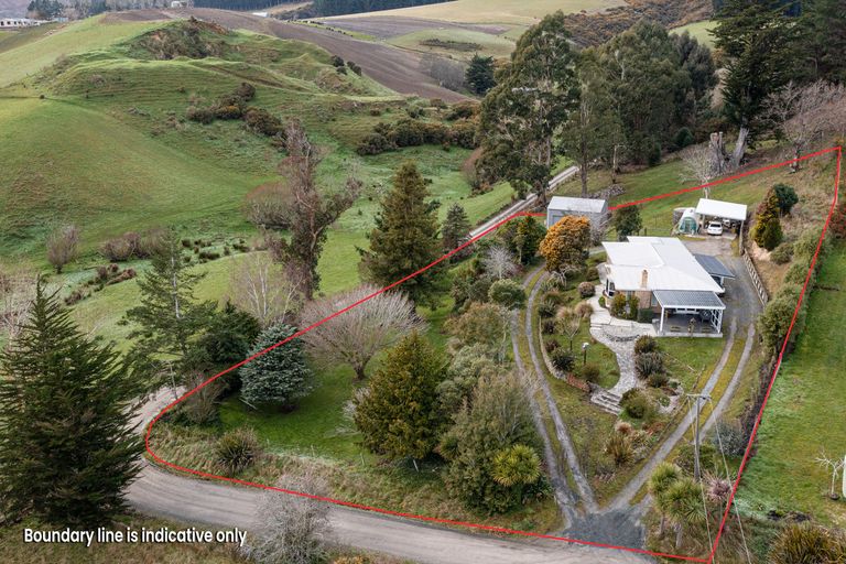 Photo of property in 16 Dunedin Street, Milburn, Milton, 9291