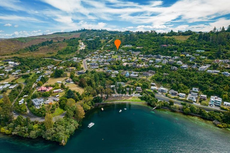 Photo of property in 102 Wakeman Road, Acacia Bay, Taupo, 3330