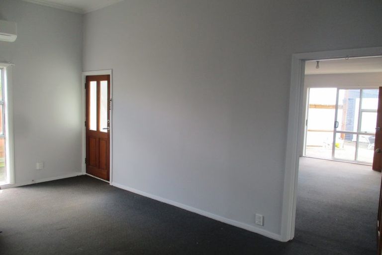 Photo of property in 2 Tory Street, Petone, Lower Hutt, 5012