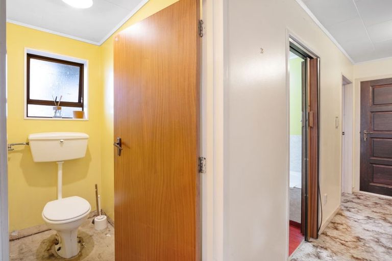 Photo of property in 65 Hinau Street, Castlecliff, Whanganui, 4501