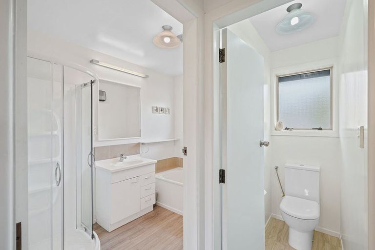 Photo of property in 28 Oldham Crescent, Halswell, Christchurch, 8025