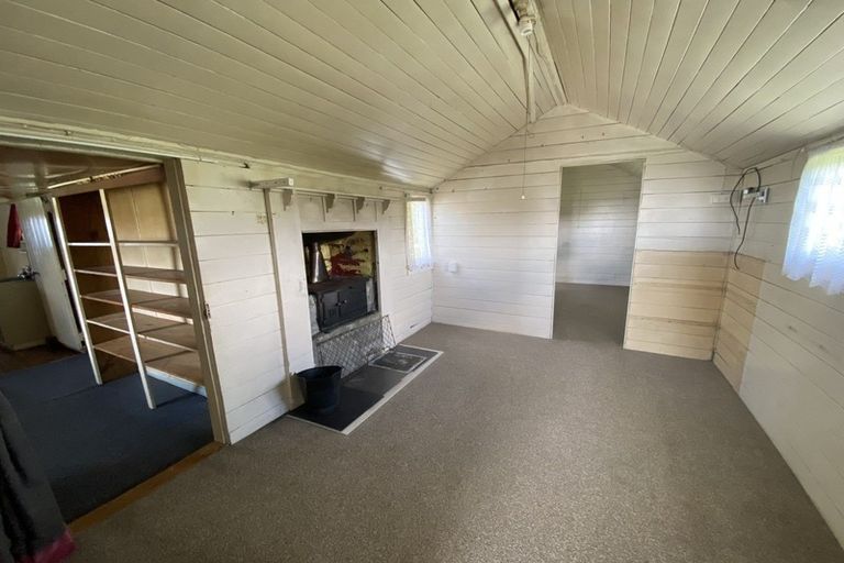 Photo of property in 27 Park Lane, Kaponga, Hawera, 4679