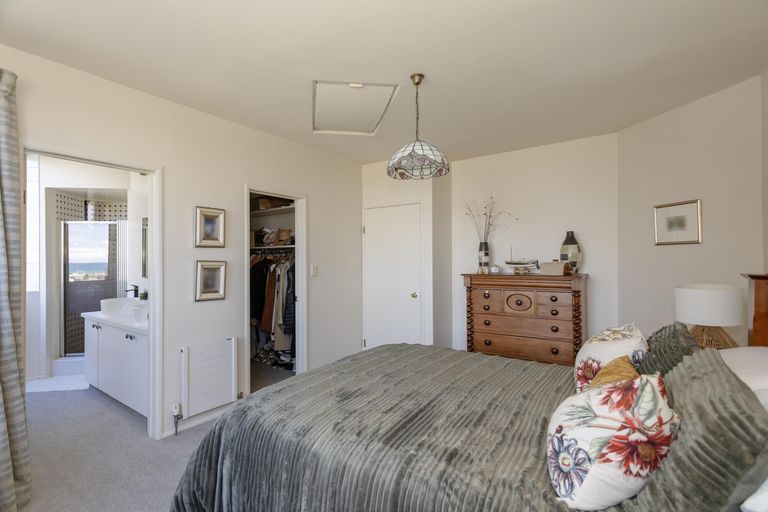 Photo of property in 16 Slade Street, Oamaru North, Oamaru, 9400