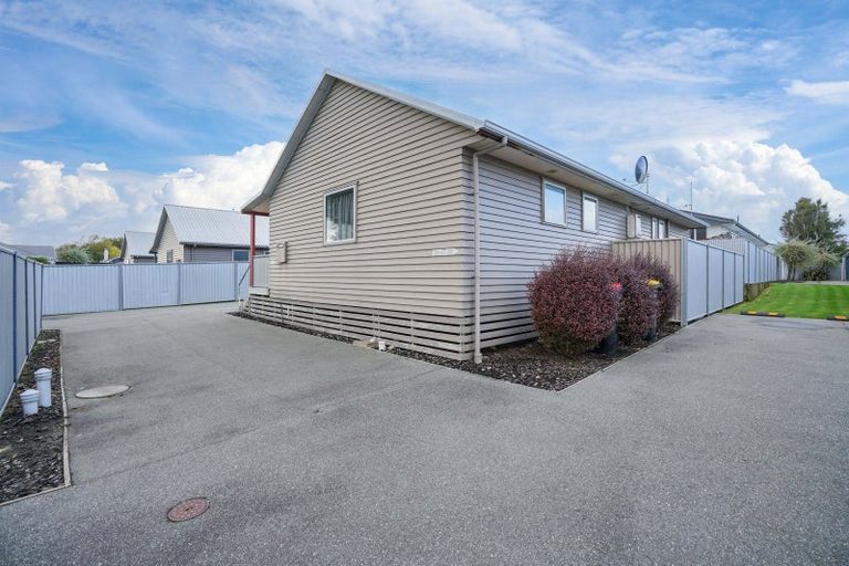 Photo of property in 10a-b Camden Street, Turnbull Thomson Park, Invercargill, 9810