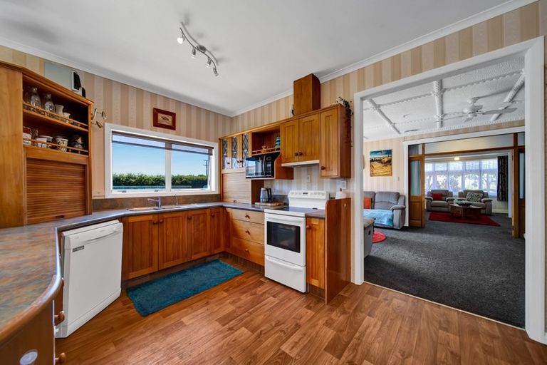 Photo of property in 21 Johnston Street, Brixton, Waitara, 4382