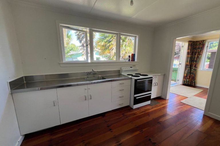 Photo of property in 122 Long Melford Road, Awapuni, Palmerston North, 4412