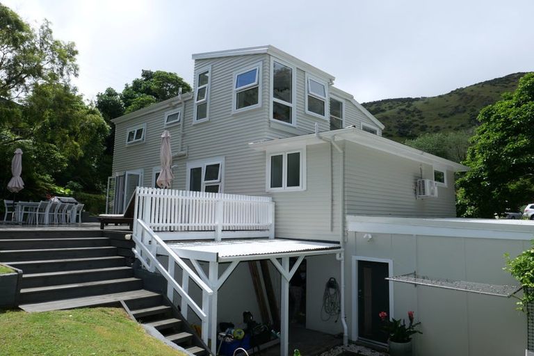 Photo of property in 57 Tilley Road, Paekakariki, 5034