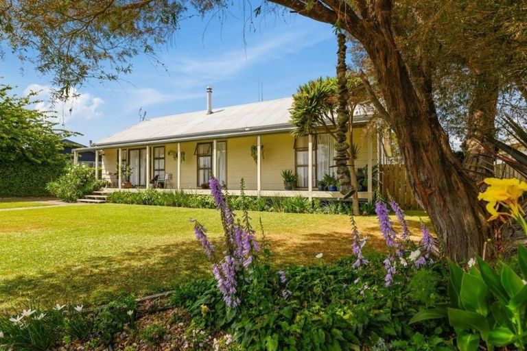 Photo of property in 35 Barnard Road, Fairy Springs, Rotorua, 3015