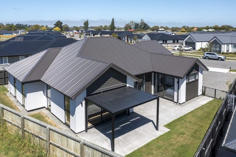 Photo of property in 23 Mcquillan Avenue, Woodend, 7610