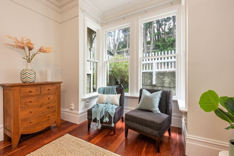 Photo of property in 143 Tasman Street, Mount Cook, Wellington, 6021