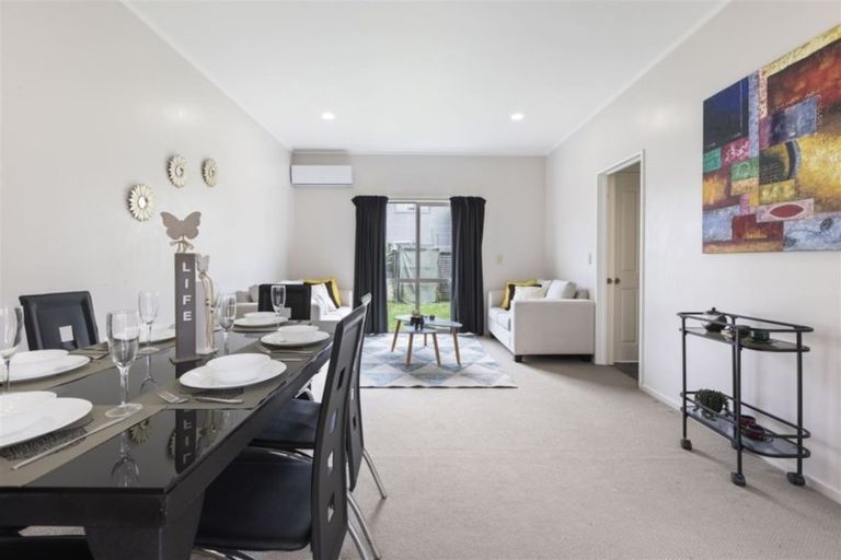 Photo of property in 6 Vitex Lane, Henderson, Auckland, 0612