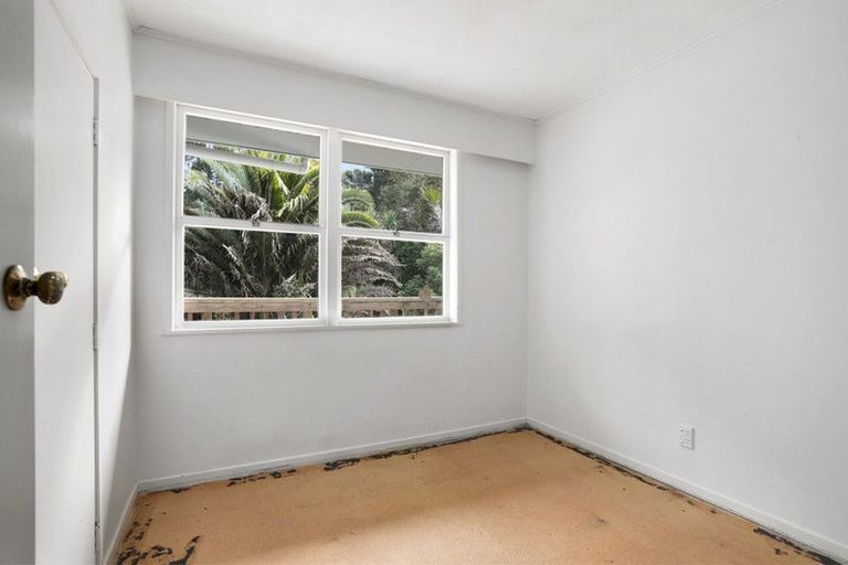 Photo of property in 30 Glendene Avenue, Glendene, Auckland, 0602