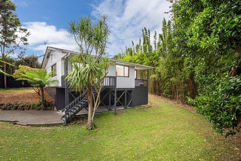 Photo of property in 38 Houston Place, Bayview, Auckland, 0629