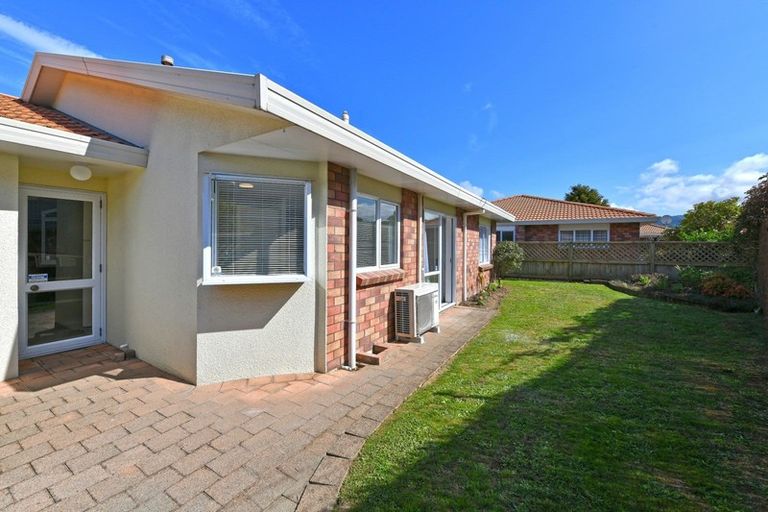 Photo of property in 2/29 Lane Street, Wallaceville, Upper Hutt, 5018