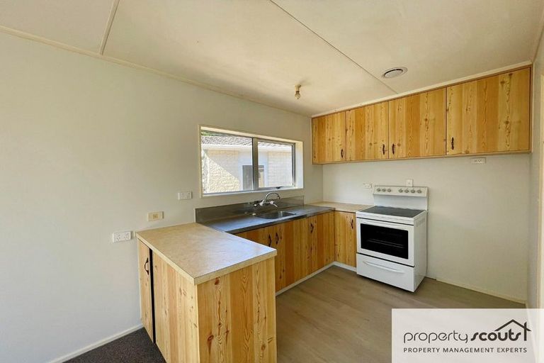 Photo of property in 15b Miro Street, Merrilands, New Plymouth, 4312