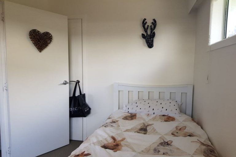 Photo of property in 23 Awanui Street, Merrilands, New Plymouth, 4312