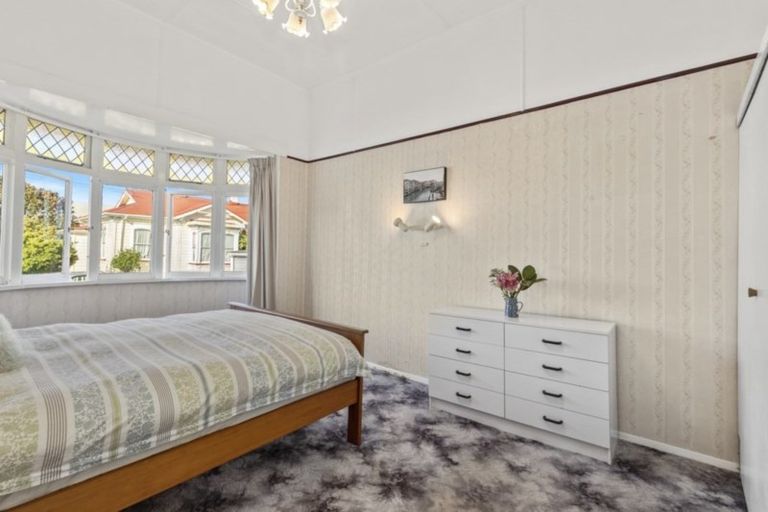 Photo of property in 5 Bay Street, Petone, Lower Hutt, 5012