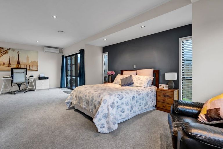 Photo of property in 5 Antonia Place, Bell Block, New Plymouth, 4312